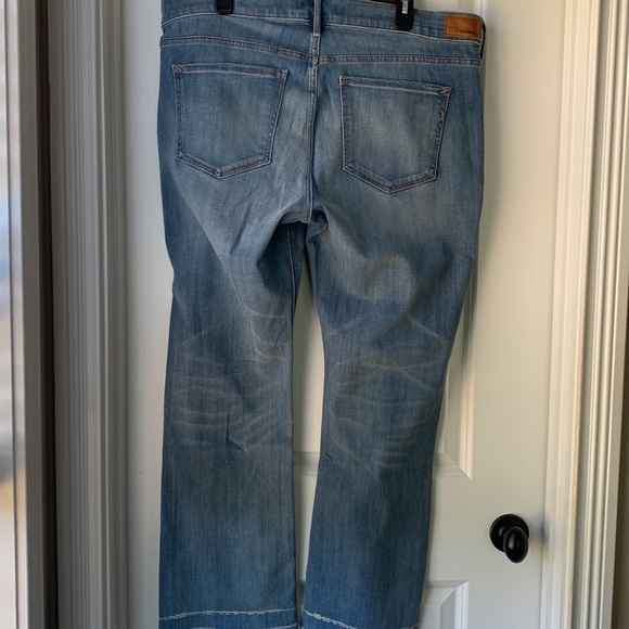 EXPRESS MID RISE BARELY BOOT JEAN - Picture 5 of 6